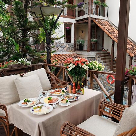 Le Charcoa Hotel Chiang Mai Extérieur photo